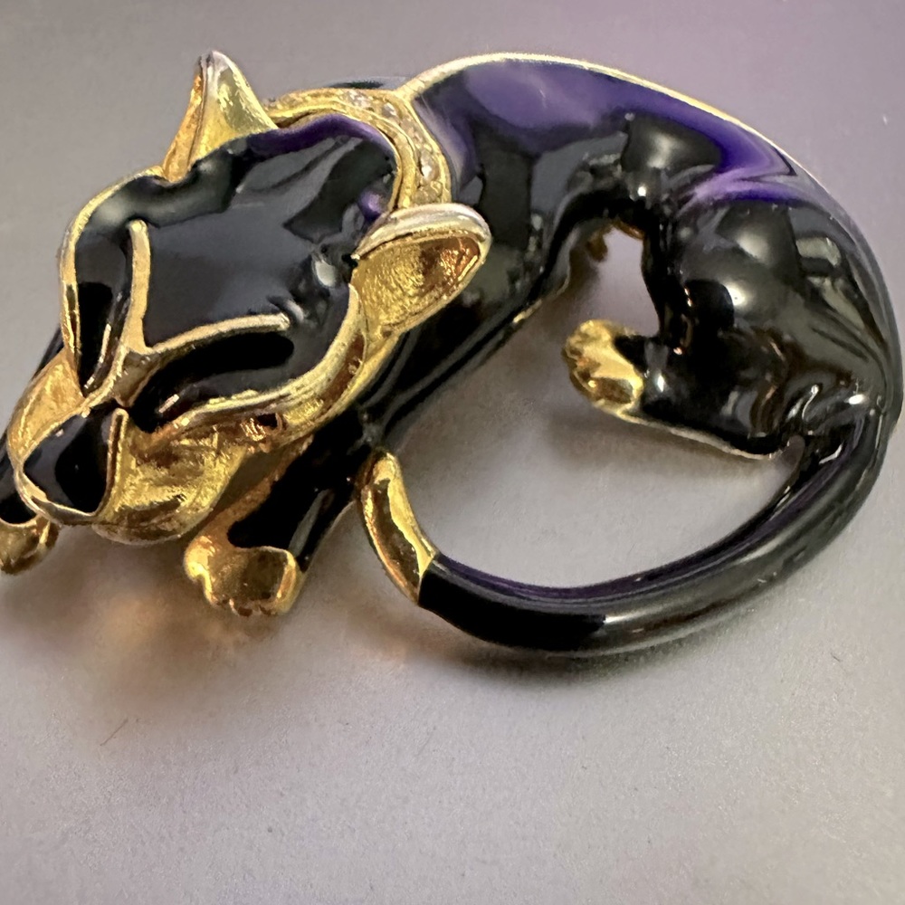 Gerry Black Panther Gold Tone Brooch Enamel Rhinestone Pin - Picture 3 of 12